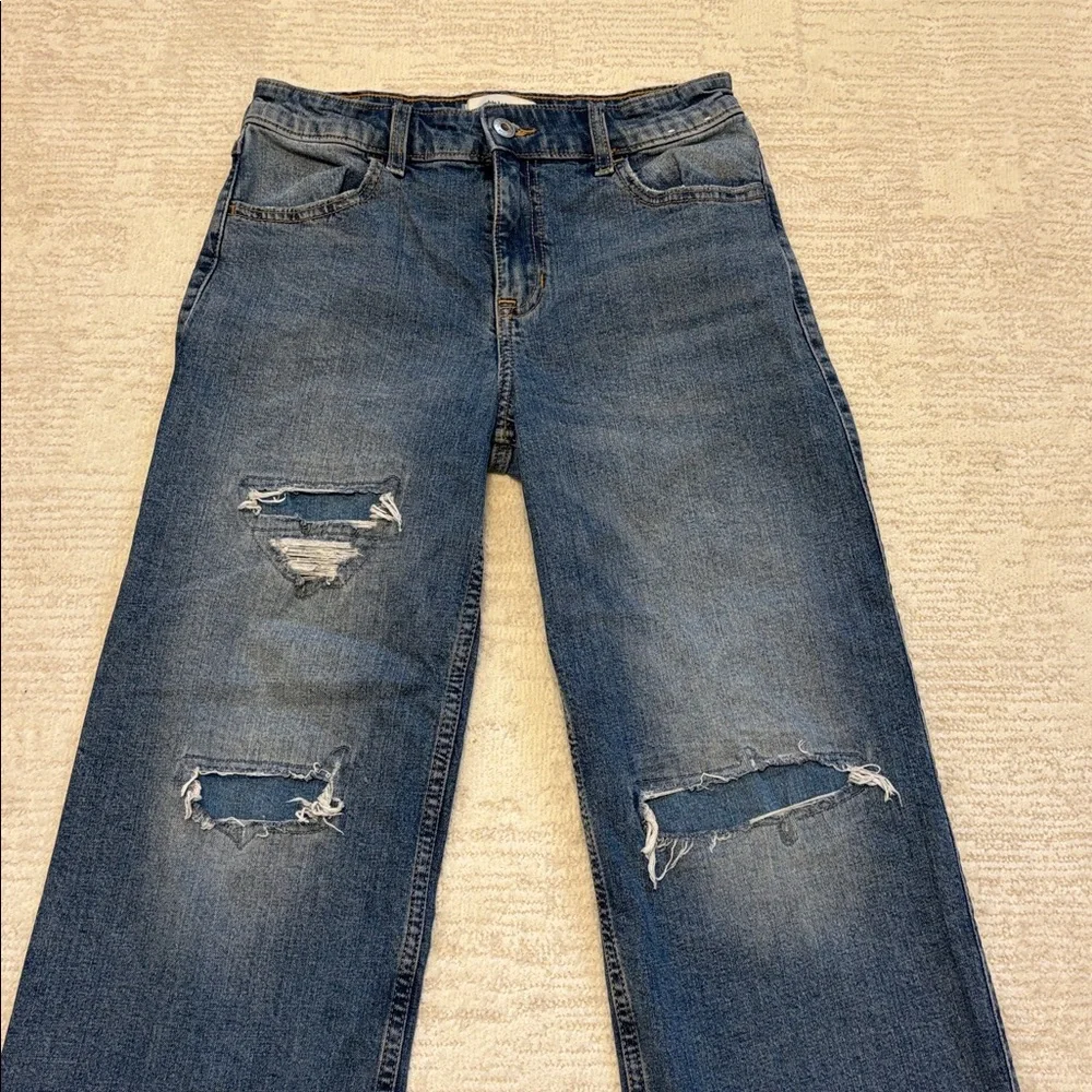 Abercrombie Kids Relaxed Blue Distressed high rise wide leg Jeans - Picture 2 of 4